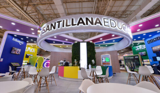 Estande da Santillana Educação na Bett Brasil 2023.